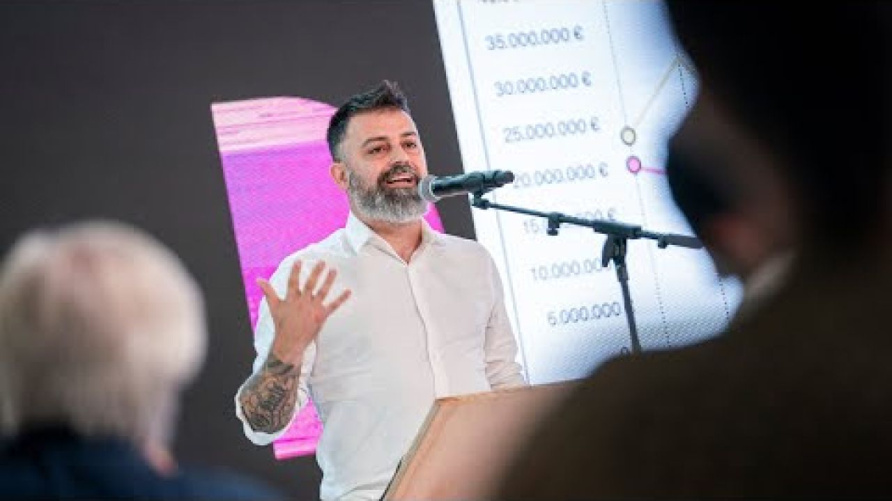 Quique Badia Masoni | LA INDÚSTRIA DE LA (DES)INFORMACIÓ: CASOS D’ESTUDI I SOLUCIONS CONCRETES